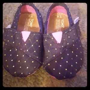 Toddler Size 4 Toms